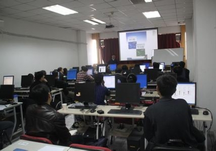 南寧嵌入式工程師培訓(xùn) 掌握單片機(jī)與辦公軟件開發(fā)精髓